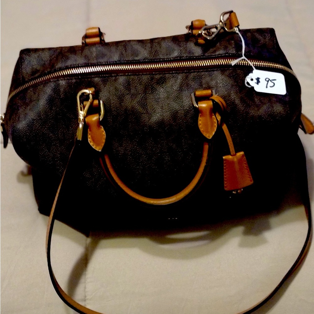 BROWN MK PURSE GREAT BAG FOR CHRISTMAS GIFT